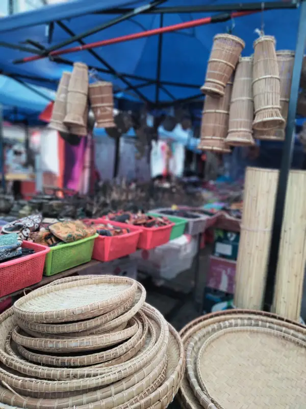 Fasad kaki lima rumah kedai lama Gaya Street